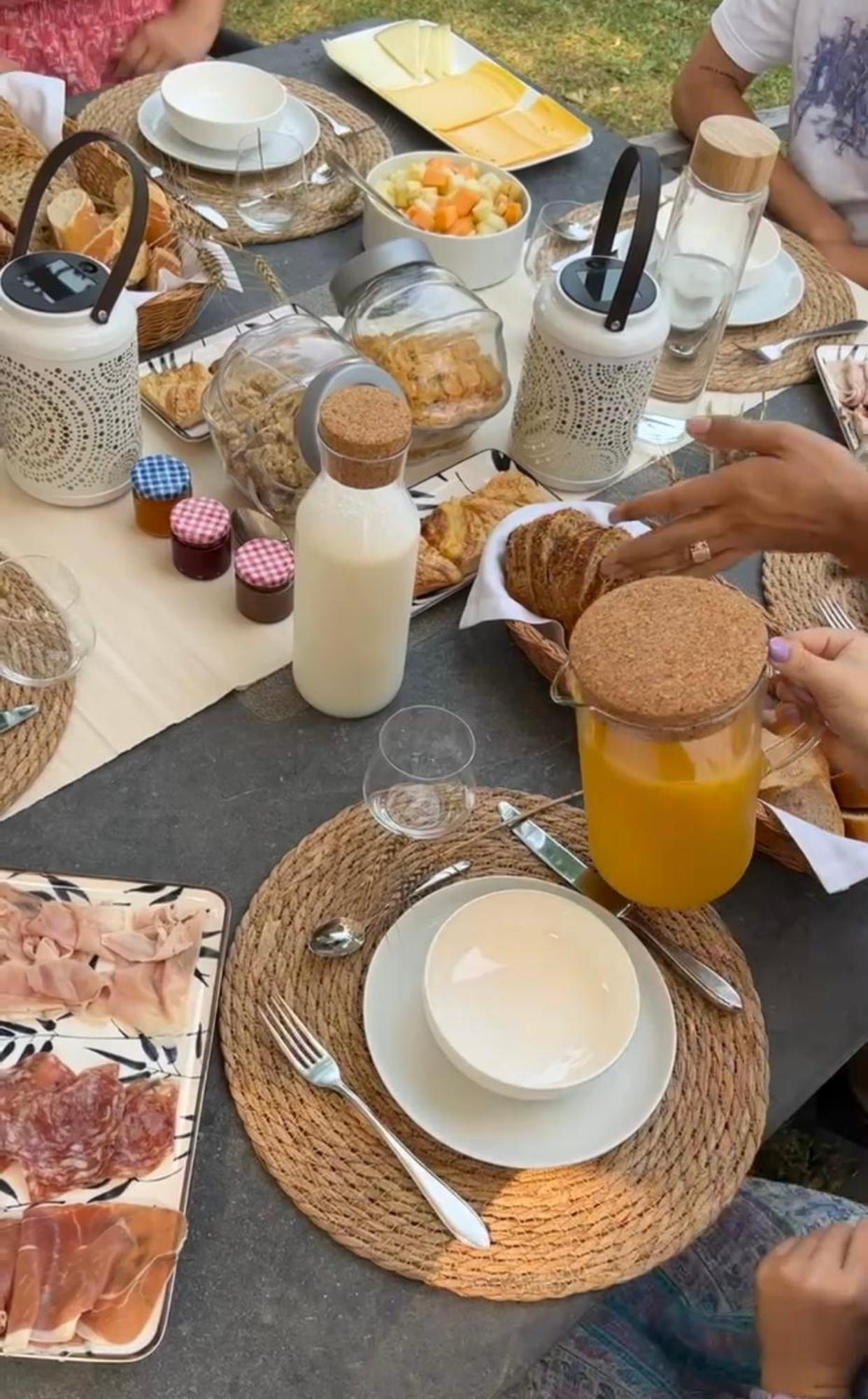فيدريريس Can Jan Vives المظهر الخارجي الصورة